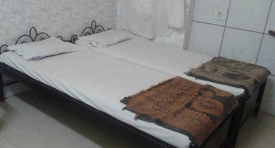 Nikitha Palace Deluxe Lodge, Davangere 3